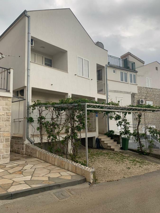 Apartments Vinea Башка-Вода Екстер'єр фото